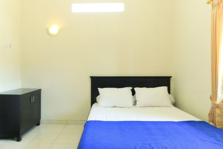 Bedroom 4, Villa Bunga, Malang