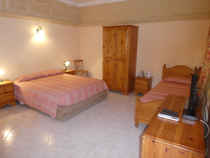 Room 2, San Antonio Guest House