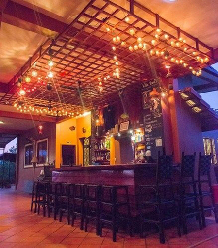 Bar, Villa Vedici, Kampot