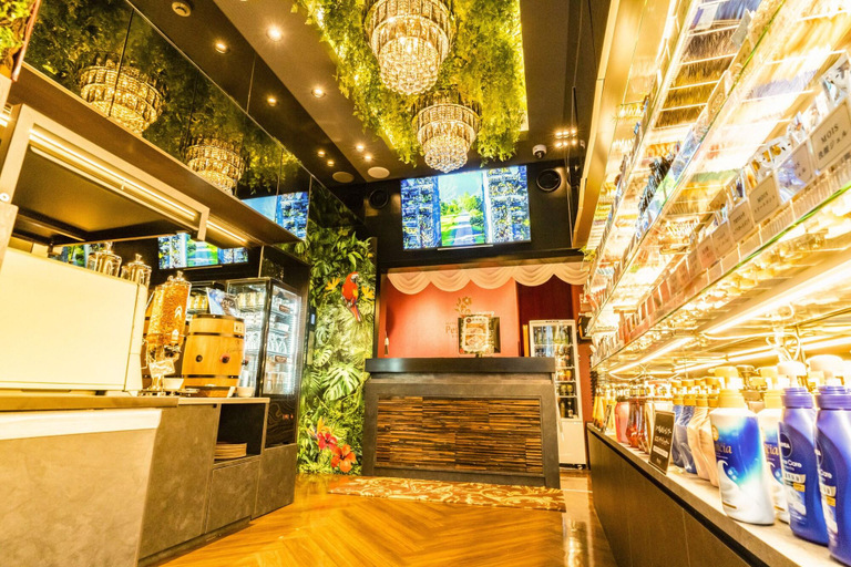 Public Area 2, Petit Bali Forest Shinjuku Sanchome, Shinjuku