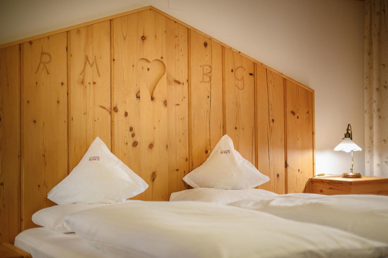 Bedroom 4, Ronce, Bolzano