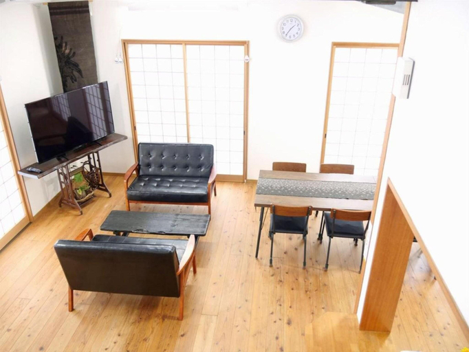 Public Area, Amami Shimahaku Aikana, Tatsugō