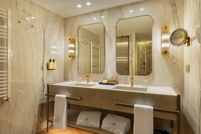 Bathroom 5, Palacio San Juan, A Royal Hideaway Hotel, Murcia