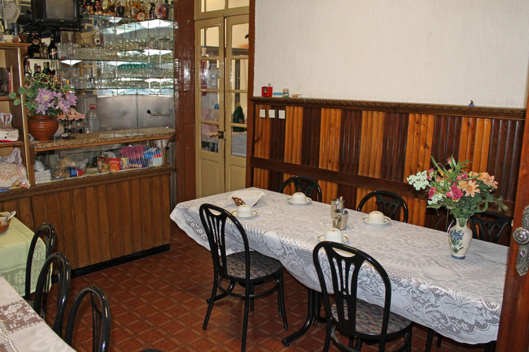 Restaurant 4, Pensa O Frana A, Porto