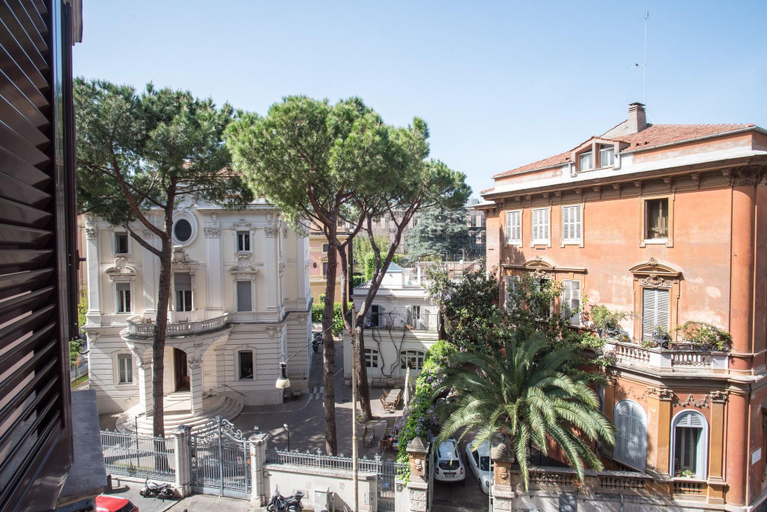 Exterior & Views 2, Roma2B Bed Breakfast, Rome