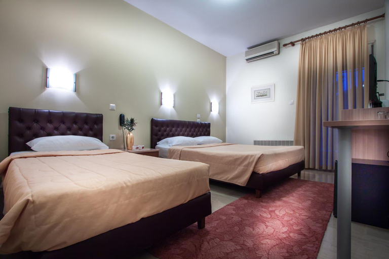 Bedroom 4, River Side Motel, Thessaly