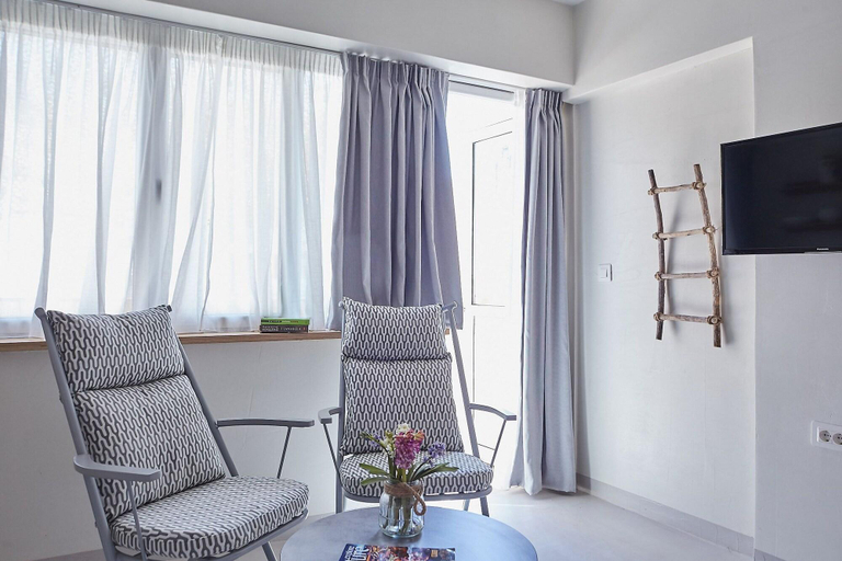 Room 4, Tostay Athens, Attica