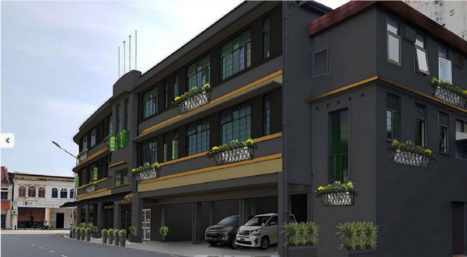 Exterior & Views