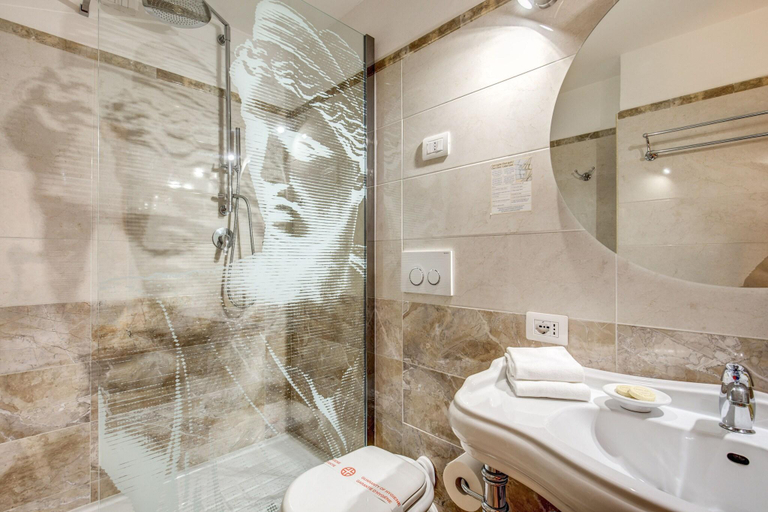 Room 2, Rome55 - Piazza di Spagna, Rome