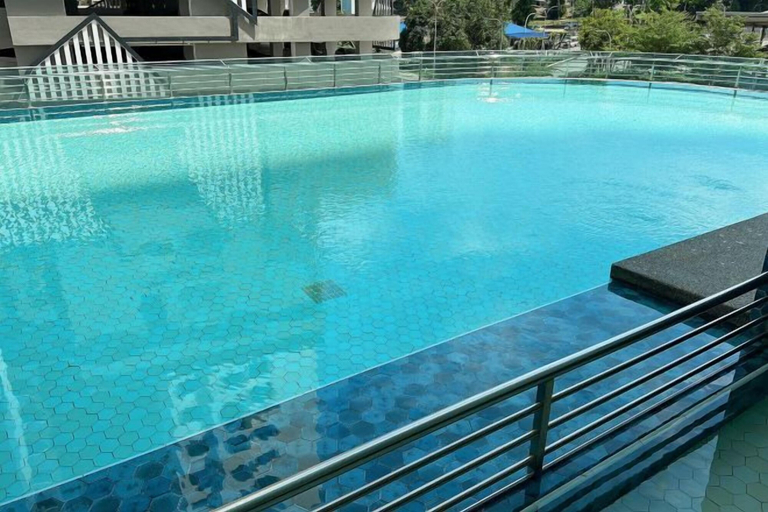 Pool 3, Tri Tower Residence (Walk 3 minutes to Malaysia & Singapore customs), Johor Bahru