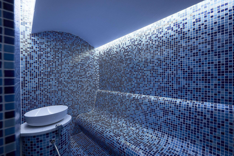 Bathroom 5, Pepper Sea Club Hotel, Crete