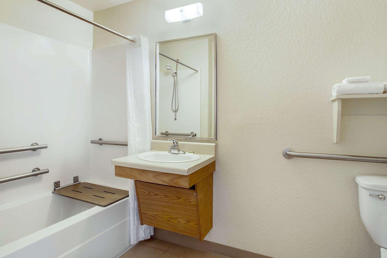 Bathroom 5, Extended Stay America Select Suites- Montgomery, Montgomery