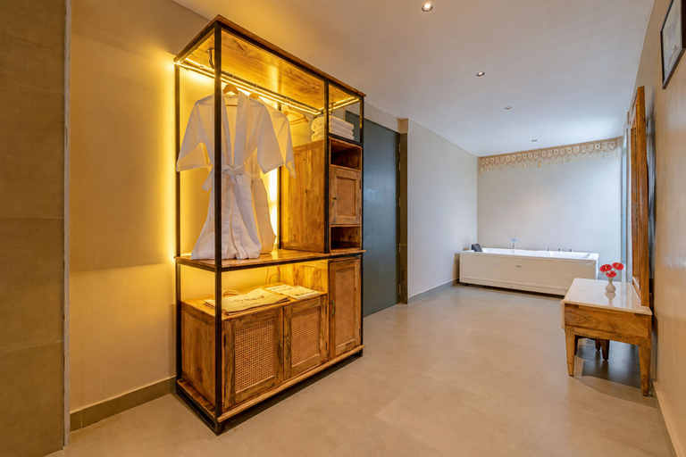 Bathroom 3, Sterling Leopard Haven Jawai, Pali