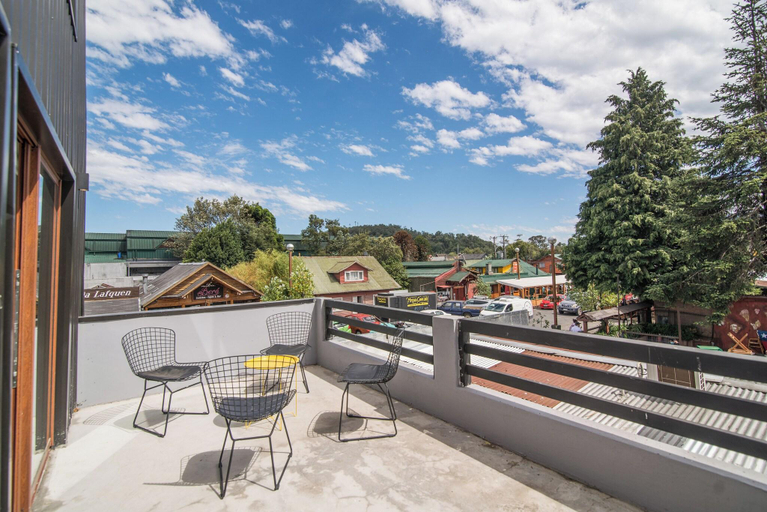 Terrace 2, Mawa N Hotel Puca N, Cautín