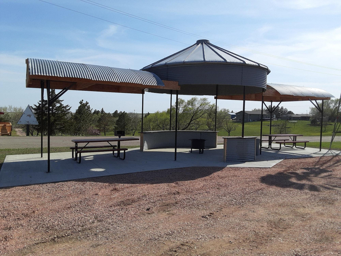 Others 5, American Inn and RV Park, Jones
