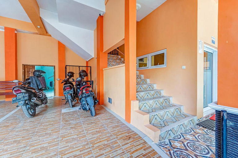 Lobby 4, Flagship 90768 Endrayanti Inn Syariah, Yogyakarta