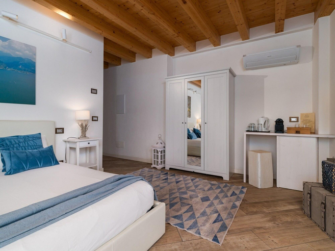 Bedroom 2, Vista Lago, Brescia
