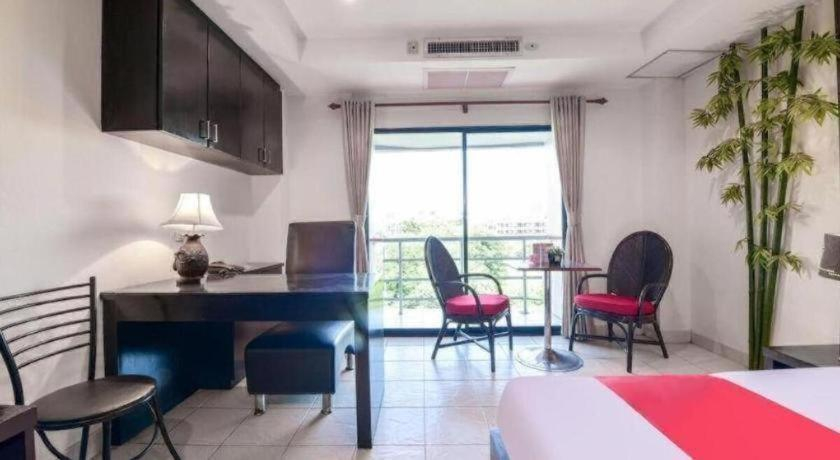 Bedroom 2, M Place Pattaya, Pattaya