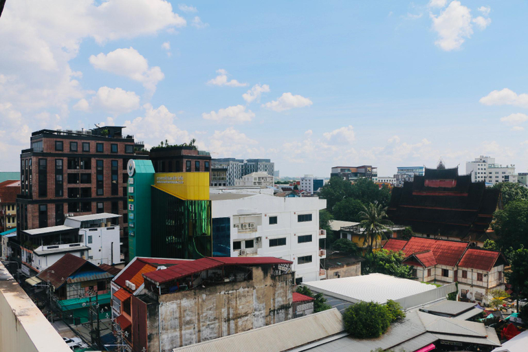4, Daosavanh Grand Hotel , Vientiane