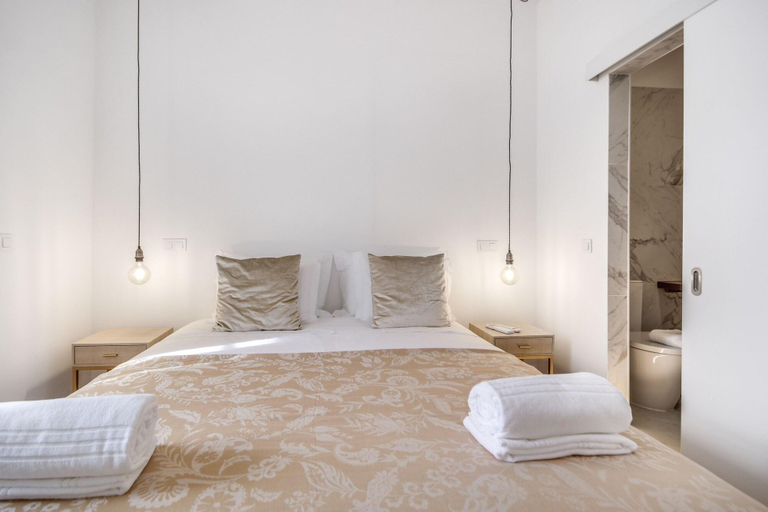 Room 4, Saldanha Pool & Garden, Lisbon