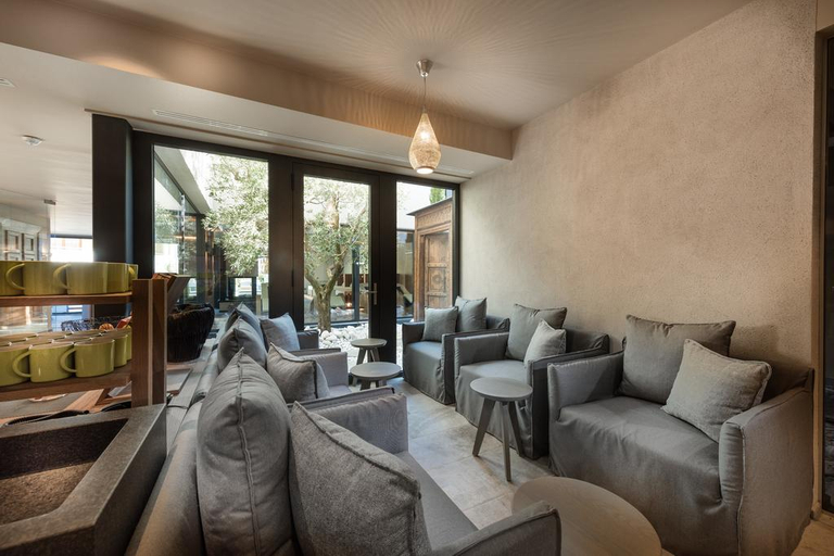 Public Area 4, Das Paradies, Bolzano