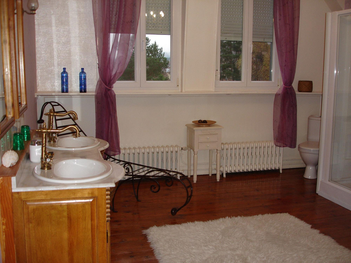 Bathroom, Les Jardins d'Aïka, Vosges