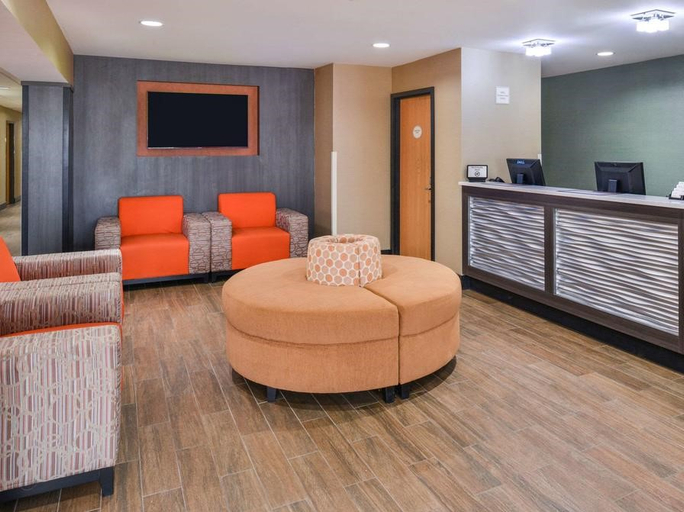 Public Area 2, Studio 6 Lenexa, KS - Overland Park, Kansas City