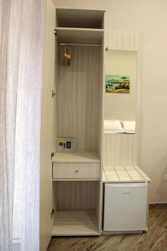 Bathroom 5, B&B alla Ferrovia, Napoli