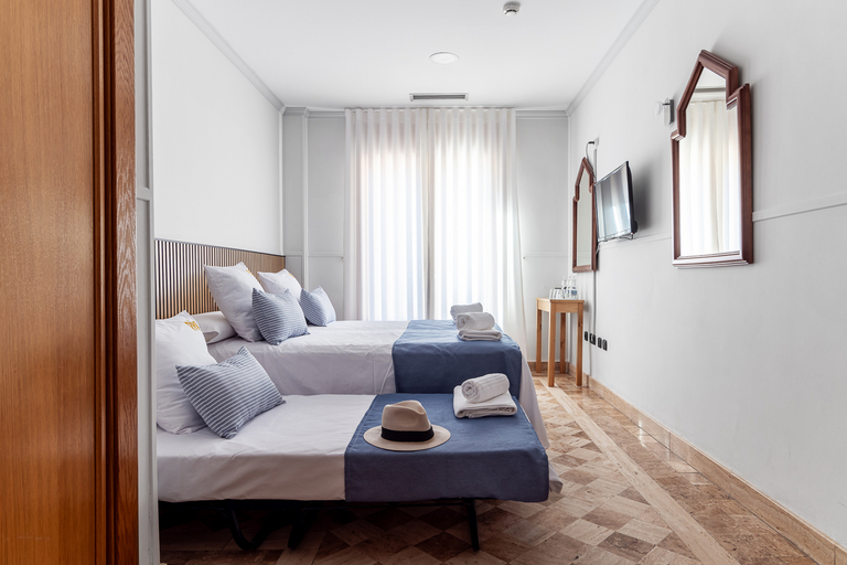Room 3, Boutique Reina Mora, Granada