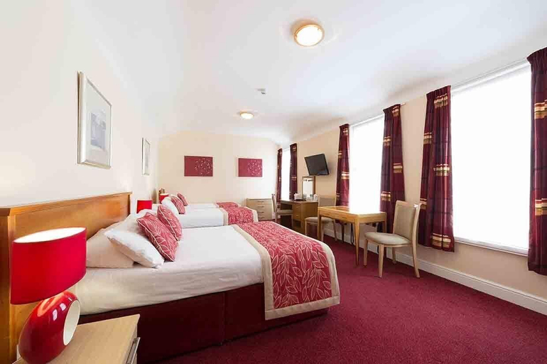 Bedroom 3, The Chesterhouse, Douglas