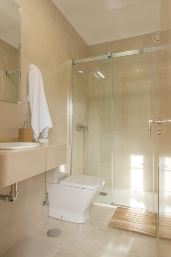 Bathroom 4, Albergue La Yalga, Asturias
