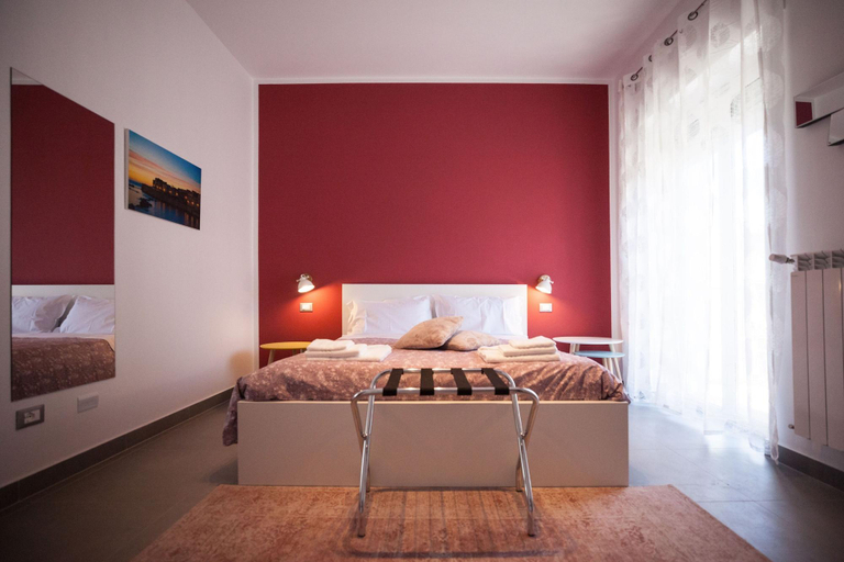 Bedroom 2, Prometeo Rooms, Syracuse