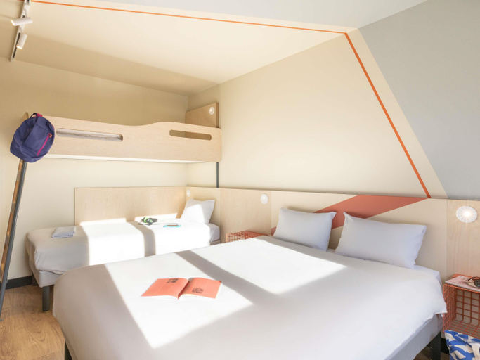 Bedroom 3, ibis budget Saint Dié des Vosges, Vosges
