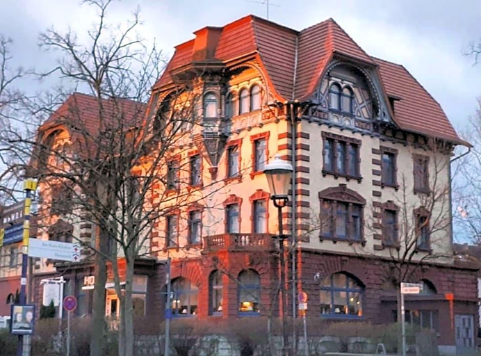 Lobby 4, Krone, Ilm-Kreis