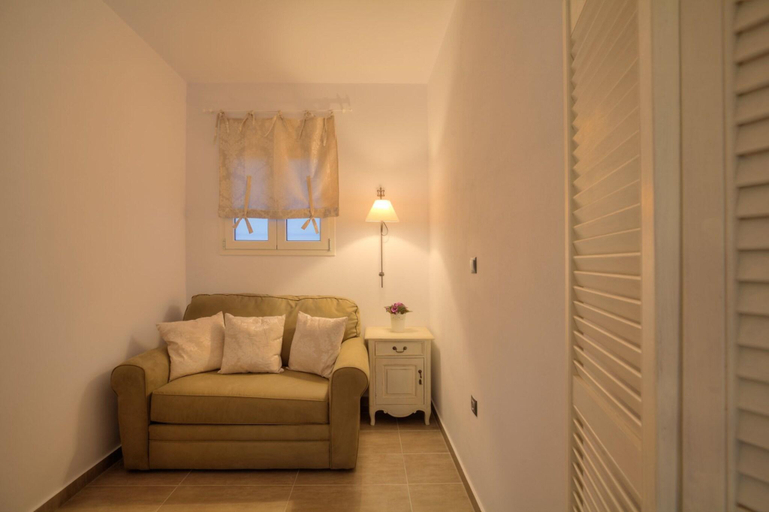 Room 3, Miland Suites, South Aegean