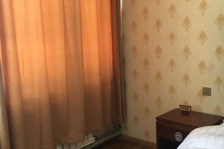 Bedroom, Ali Pulan Town Hotel, Ngari
