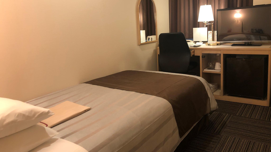 Bedroom 3, Ginza Daiei, Chūō