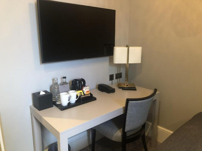 Room 2, Easthampstead Park - Re opening Nov2020 after full, Bracknell Forest
