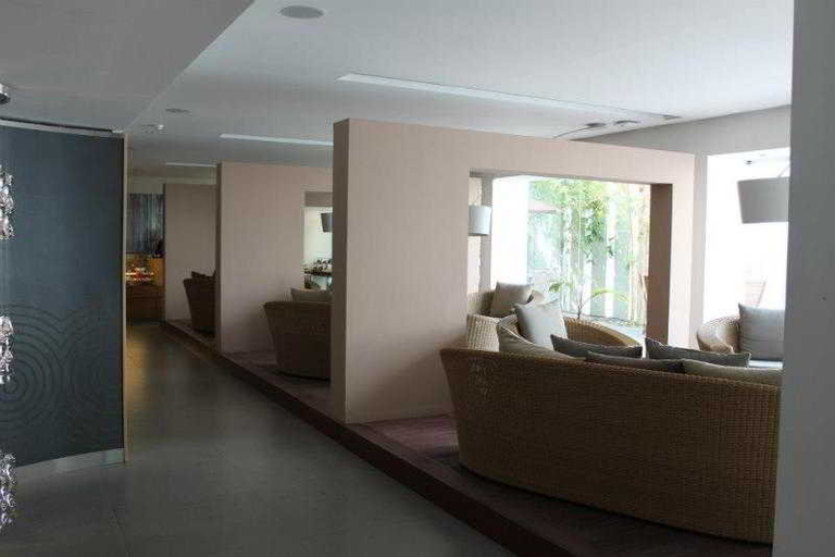 Lobby 3, The Palace Boutique, Manama