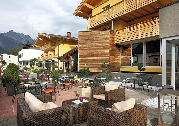 Exterior & Views 1, Gutjahr, Hallein