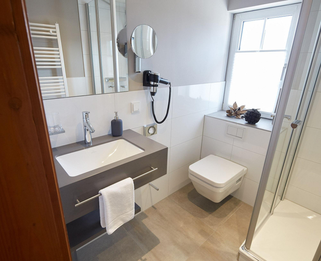 Bathroom 3, Gästehaus Warsteiner Welt, Soest