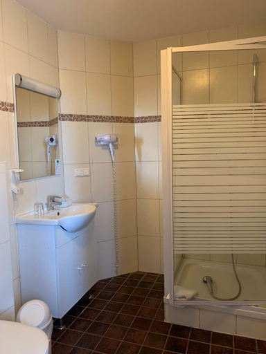 Bathroom 4, Hotel Alt Erfurt, Erfurt