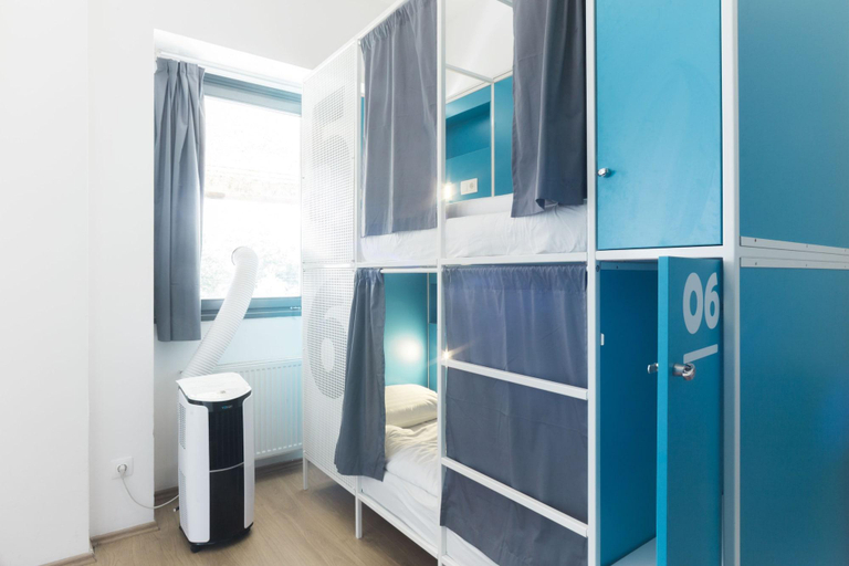 Bathroom 4, Absolut City Hostel Budapest, Budapesti