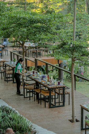 Food & Drinks 5, Treasure Trove Resort, Batac City