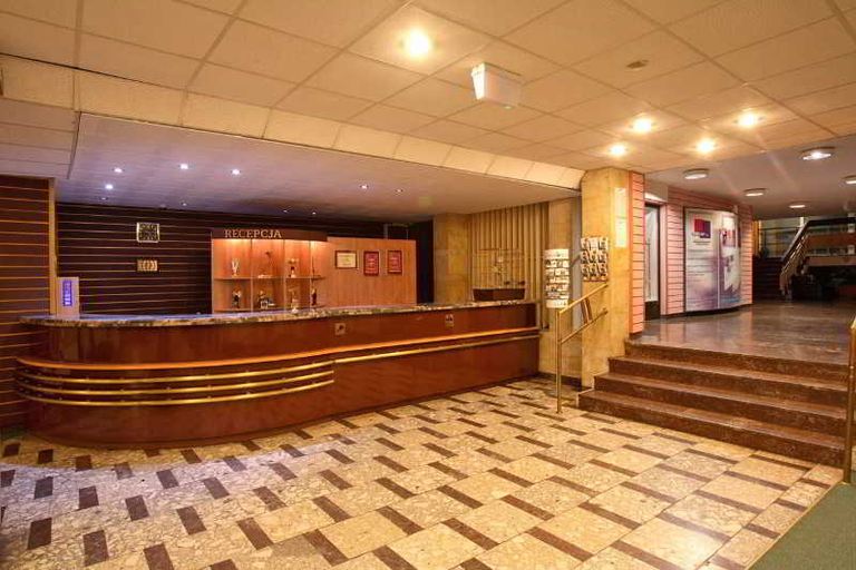 Lobby 4, Gromada Cedzyna, Kielce
