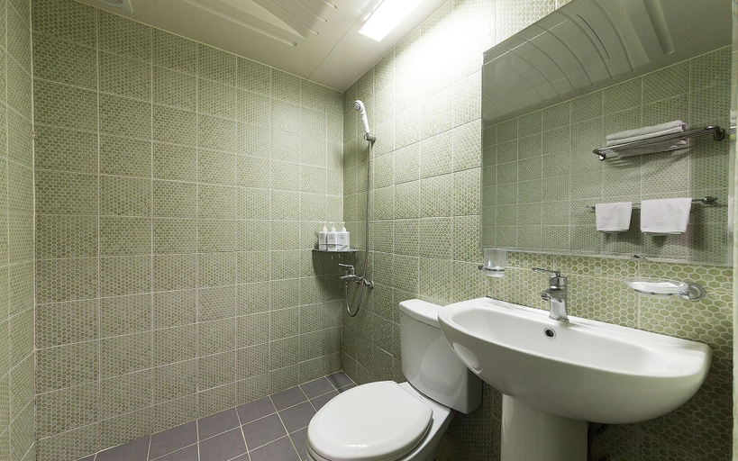Bathroom 4, Cheonho Orange, Gandong