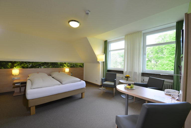 Bedroom 2, Tagungszentrum Schmerlenbach, Aschaffenburg