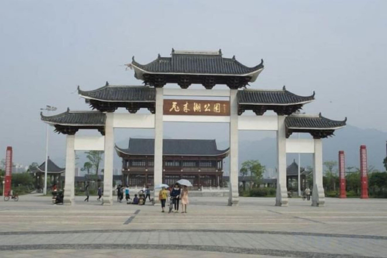 Exterior & Views 2, LAVANDE HOTELS Qingyuan City Plaza Feilai Lake Branch, Qingyuan
