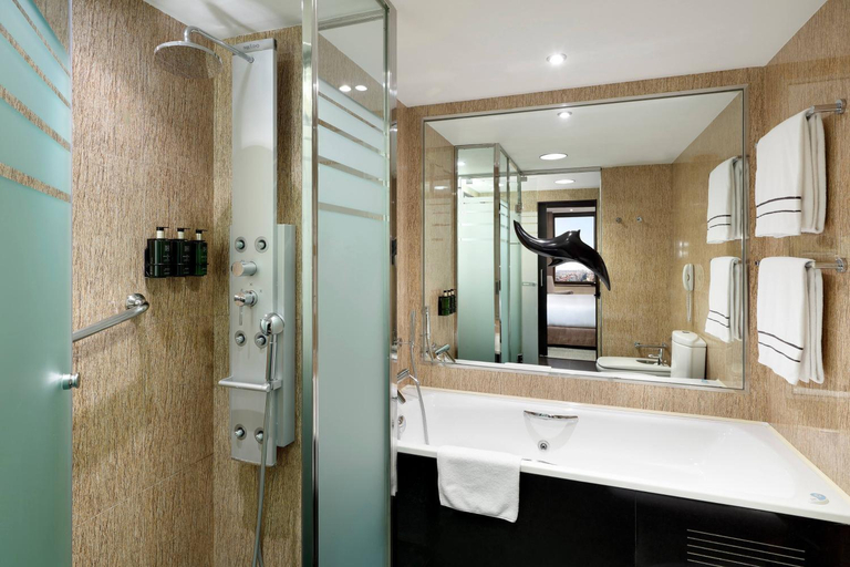 Bathroom 5, Meliá Barcelona Sarrià, Barcelona