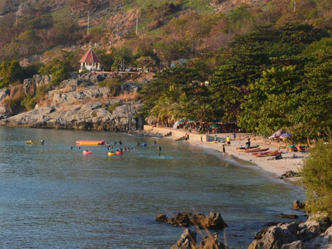 Beach, Big House Kohsichang, Koh Si Chang